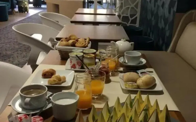 Unique Hotel & Residence