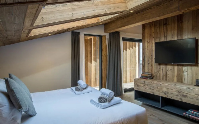 Chalet Le Rouge Morzine - By EMERALD