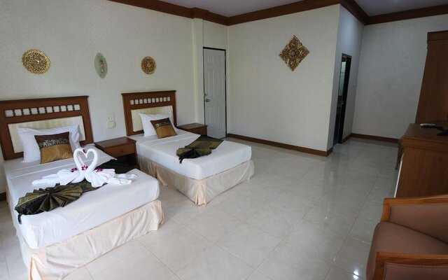 Lanta Villa Resort