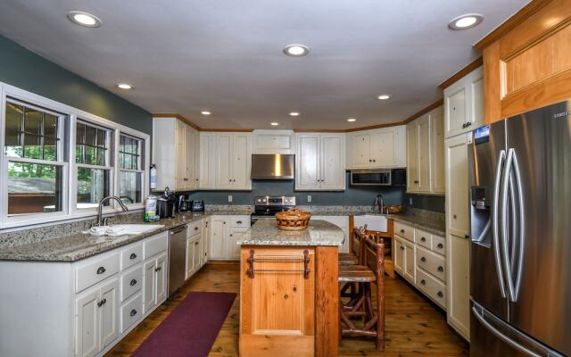 Welcome View Point 5 Bedroom House