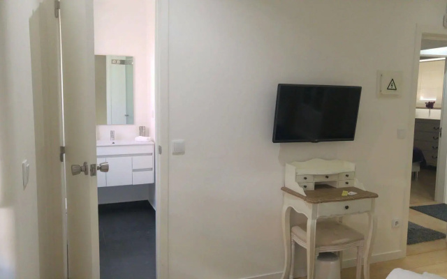 Lisbon Terrace Suites - Guest House