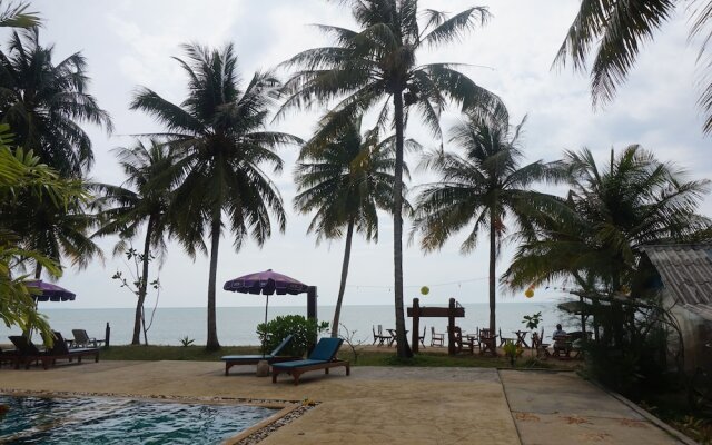 Anandah Beach Resort