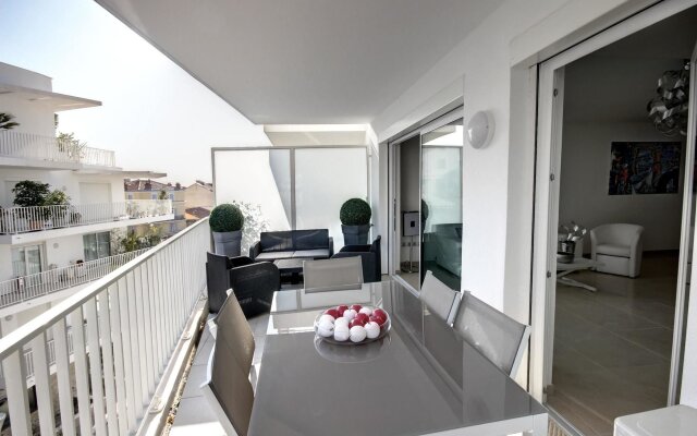 Apartment With 2 Bedrooms in Cannes, With Wonderful City View, Furnish