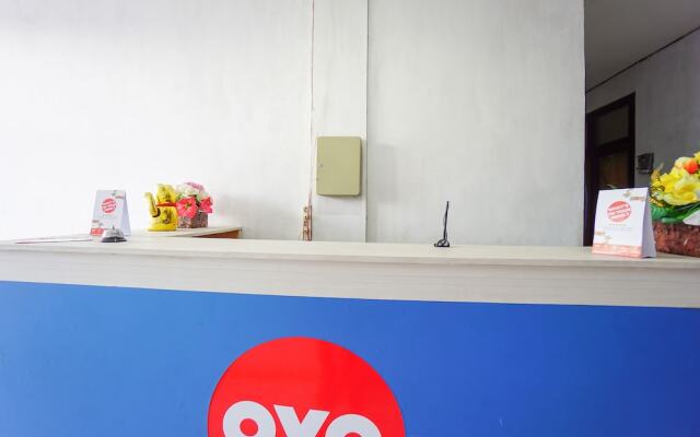 Edward Residence Malalayang by OYO Rooms