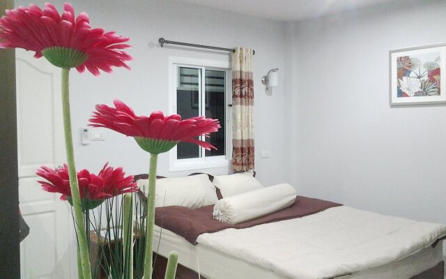 Aree Apartment