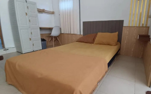 OYO 94699 Seven Secrets Syariah