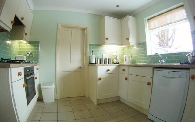 Aldershot House