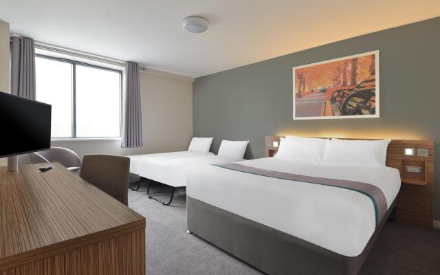 Travelodge Gatwick Airport Central
