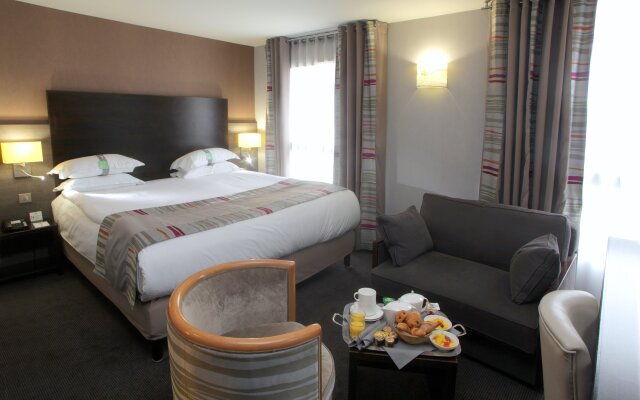Holiday Inn Paris - Montmartre, an IHG Hotel