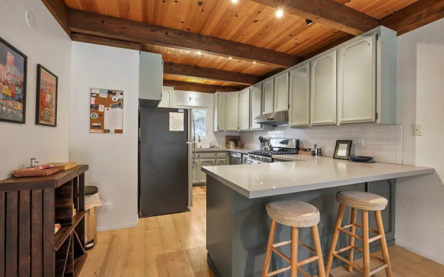 Christmas Valley Chalet Tahoe Adventure Awaits!