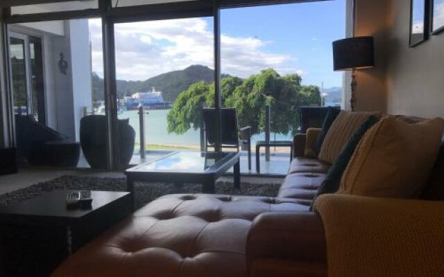 Oxley's Waterfront Luxury Apartment
