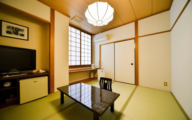 Hotel Claire Higasa