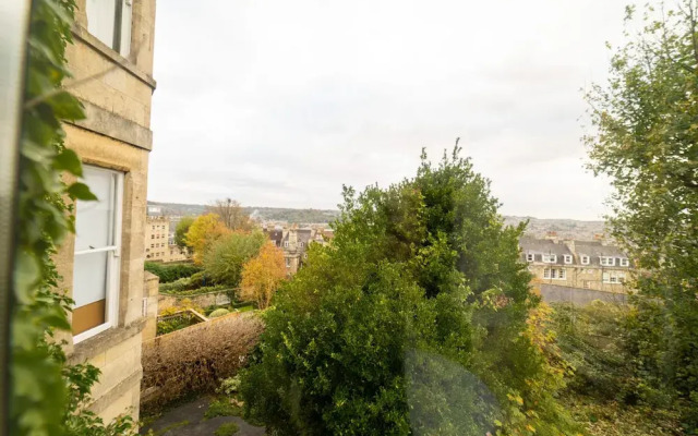 Beautiful One Bedroom Georgian Apartment