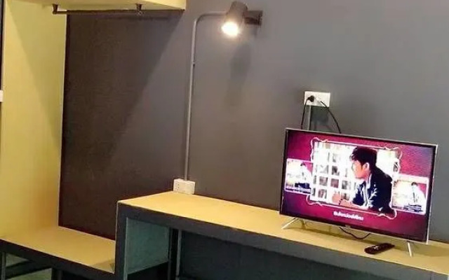 Phi Phi Sea and Hill