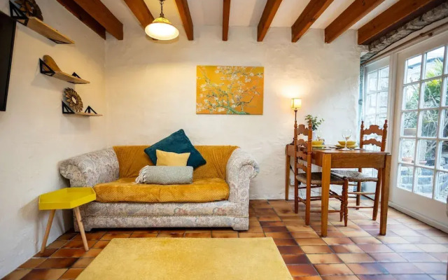 The Stable - One Bedroom Apartment - St Florence