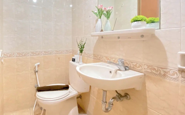 Best Deal 2BR at Majesty Apartment
