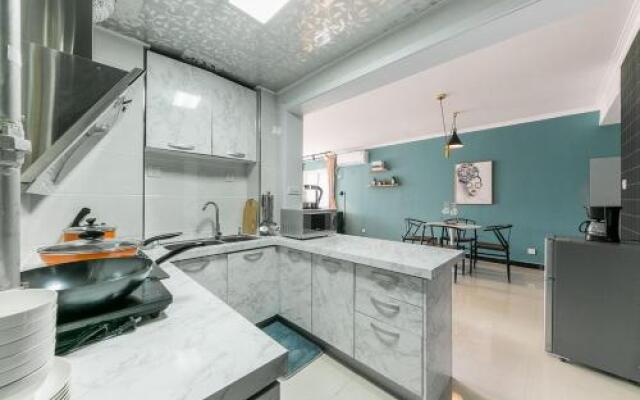 Xi'an Weiyang·Xijing Hospital· Locals Apartment 00159610