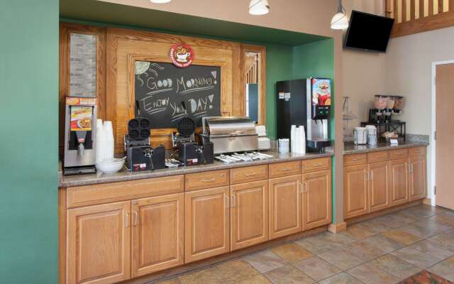 AmericInn by Wyndham Greenville