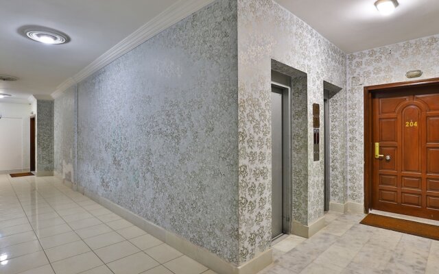 OYO 211 Mayar International Furnished Units 1