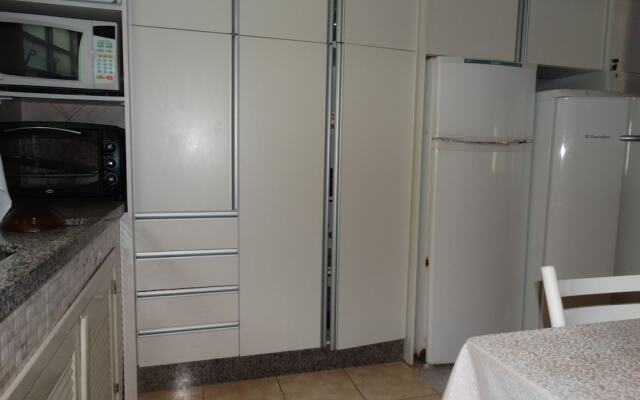 4 Bedroom Pool House - 50