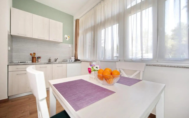 Studio close to the beach - Zadar Borik