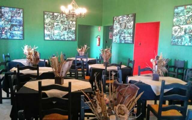 Road House GO 118 Motorcycle Hotel