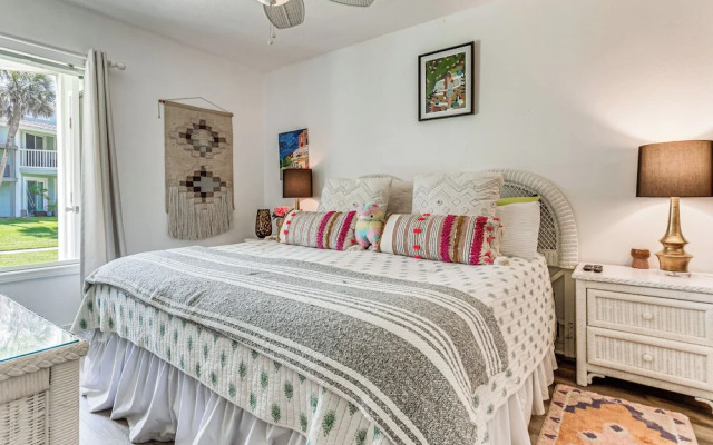 Sea La Vie Condo: Pensacola Beach Access!