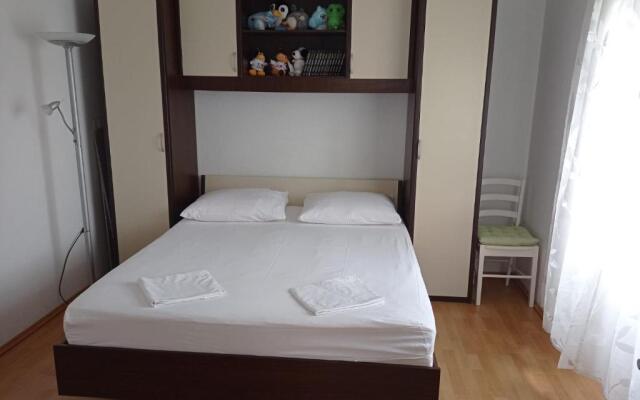 Apartment Perica - 10 m from sea