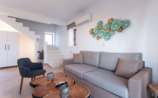 Abeloessa Methonian Hospitality