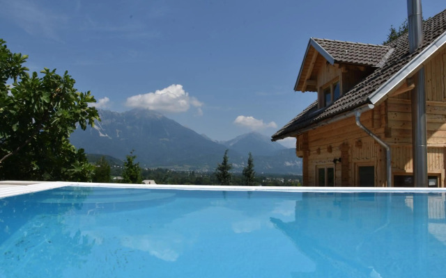 Planika Holiday Home