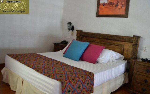 Hostal Restaurante Guaracu