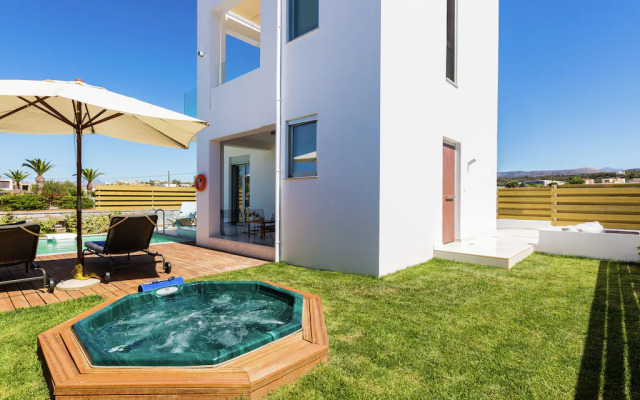 Majestic Villa in Pigianos Kampos with Private Pool