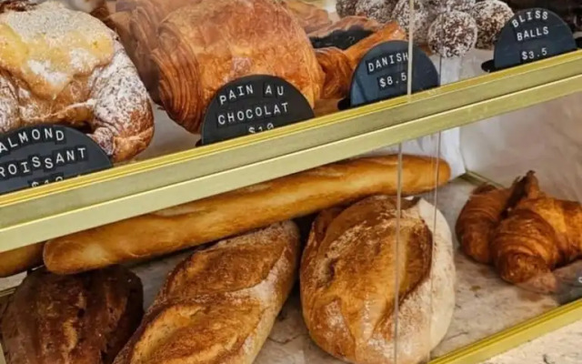 St Hugh Hotel Wagga Wagga