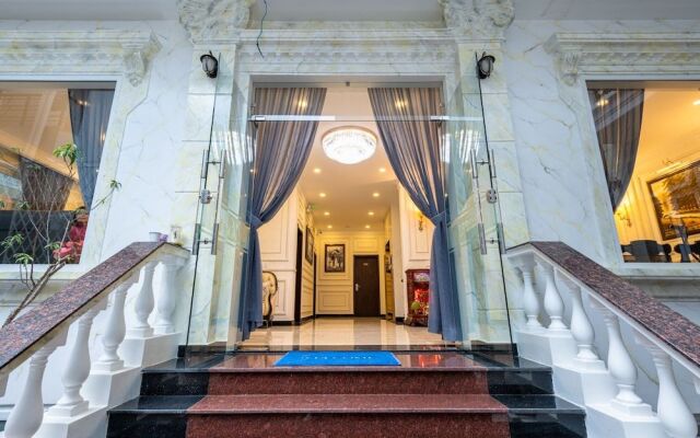 Wisteria Hotel