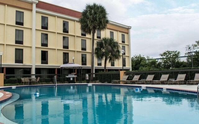 Comfort Inn & Suites St. Pete - Clearwater International Airport