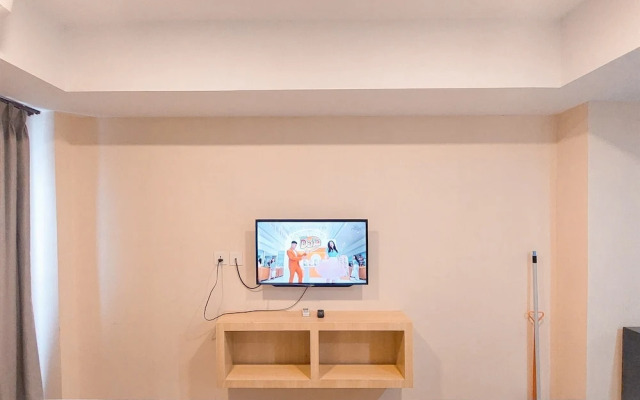 Cozy and Relaxing Studio Room at De Prima Apartment