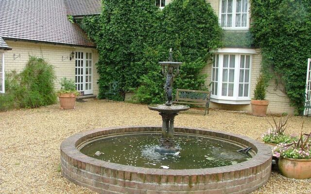 Esseborne Manor Hotel