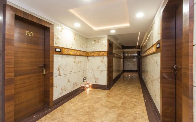 OYO 8977 Hotel Rajnandani Residency