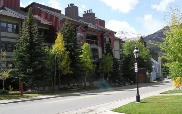 Longbranch Condominiums