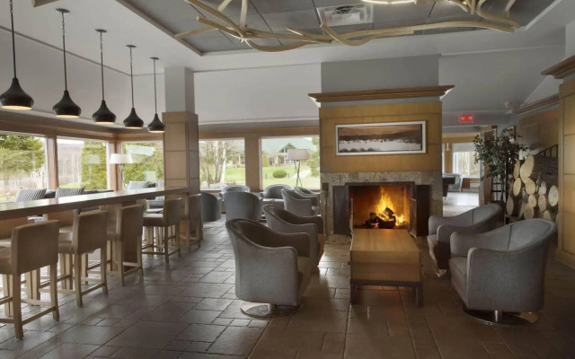 Auberge du Lac-à-l'Eau-Claire