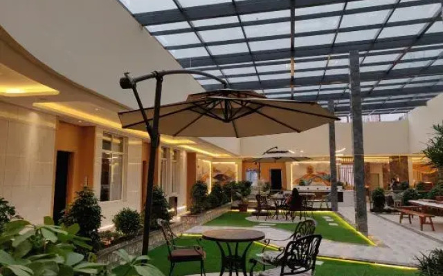 Ruishang Yuejing Hotel