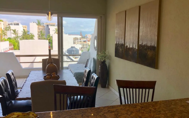 Luxury Condo Romantic Zone-Beach