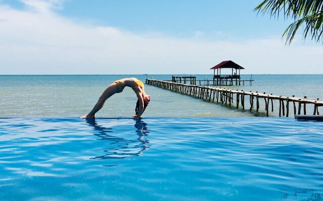 Mango Beach Resort