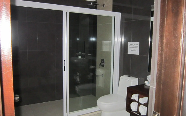 Manarra Seaview Resort
