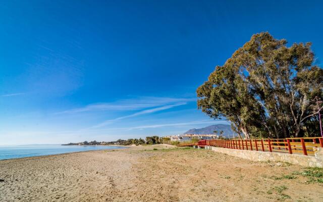 GH-Modern 2 bed apartment with Pool in Estepona
