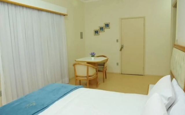 Rovi Plaza Hotel