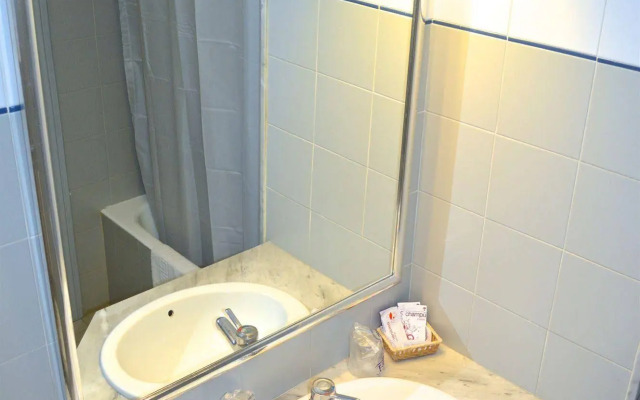 Hostal Molins Park