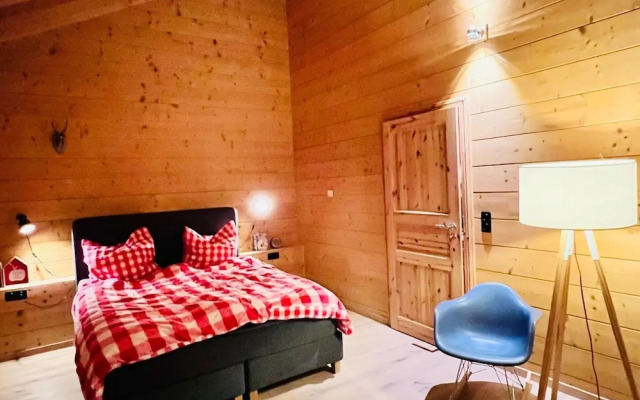 Beautiful log Cabin Near Wildkogel Arena