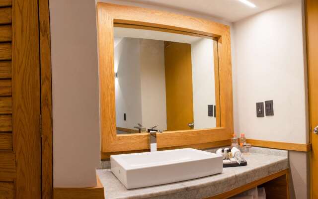 Hacienda Jurica by Brisas