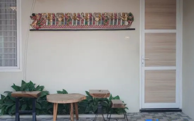 Dalem Jongke by Ubu Villa - 9 Bedrooms Villa in Yogyakarta – Outside – Sleman